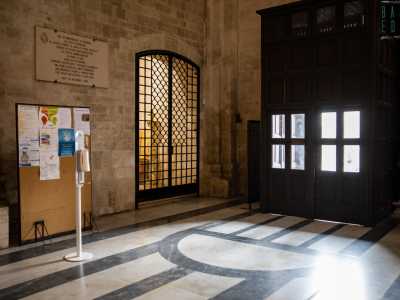 La prima sala che si incontra sulla navata destra...